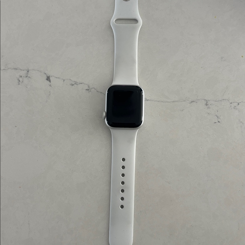 White Smartwatch with Silicone Band